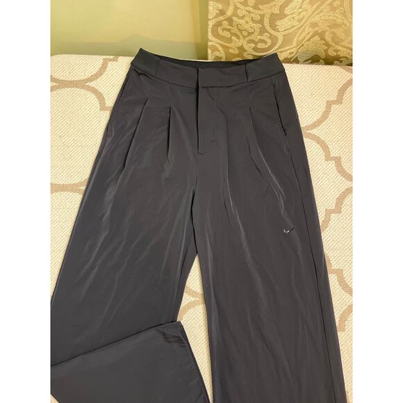 Nike Bliss Dri-FIT Trousers pleated side pockets wide leg black pant,size small - Picture 16 of 16